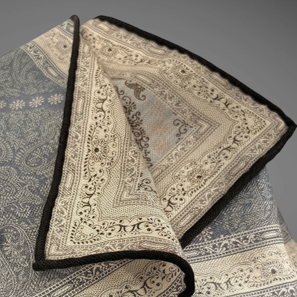 Double-Sided Wool & Silk Paisley Scarf - Heritage Warmth, Modern Grace