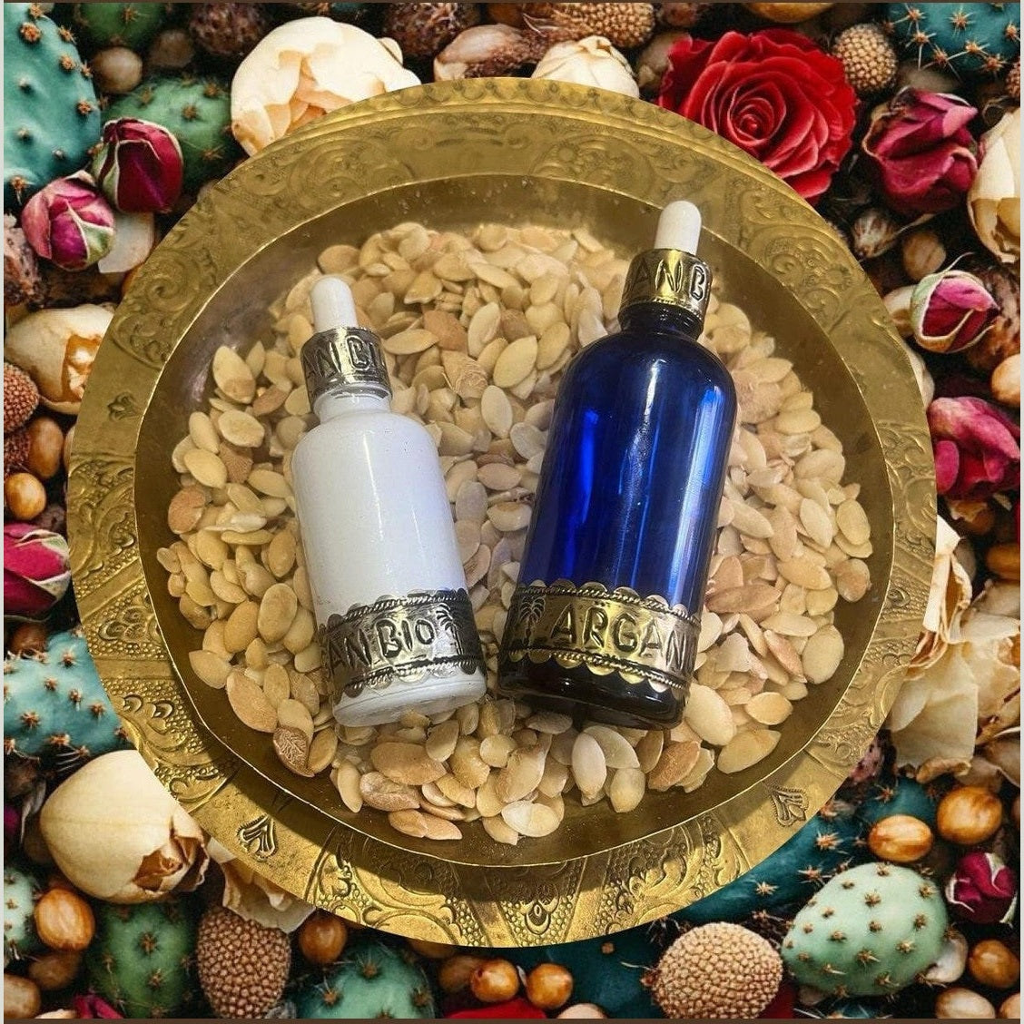 Handcrafted by Moroccan artisans, this cold-pressed Argan and Cactus oil is packed with nutrients for radiant skin.