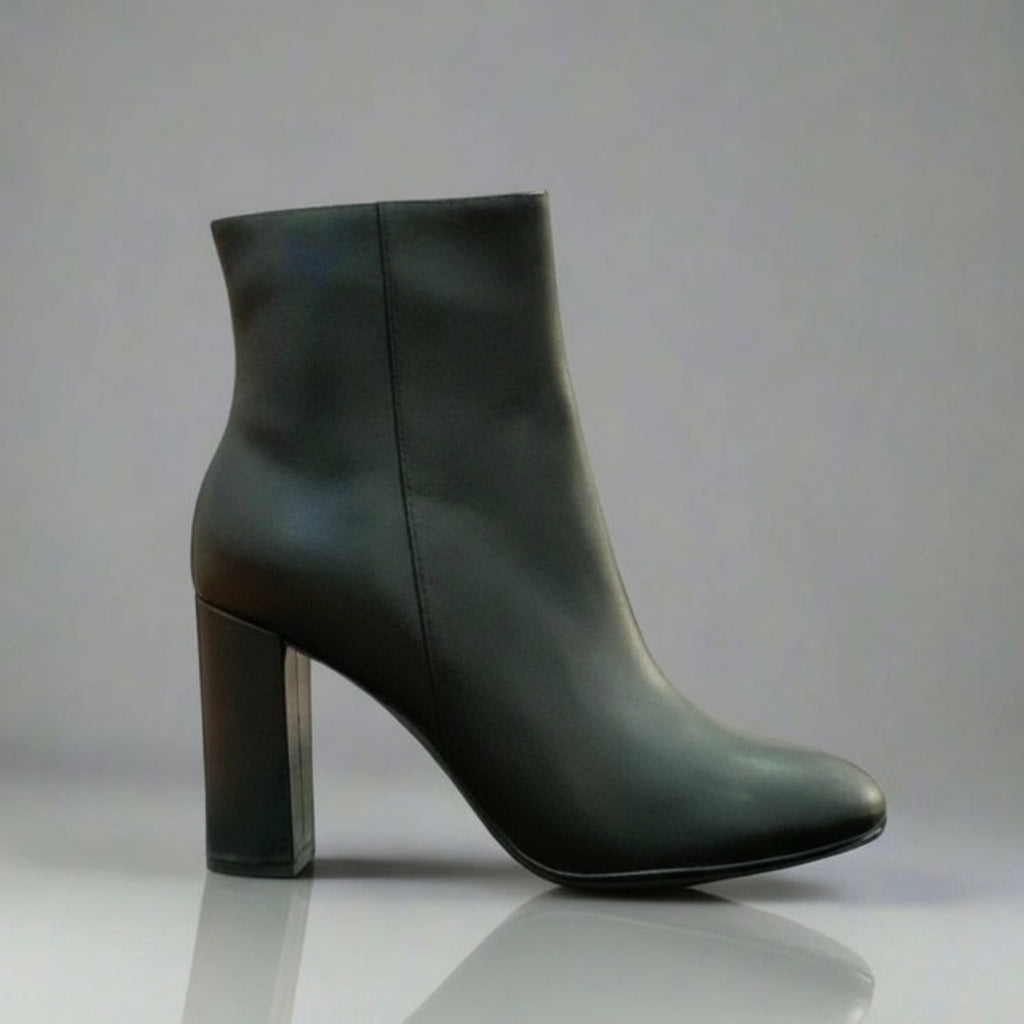 The Leather Block Heel Boots