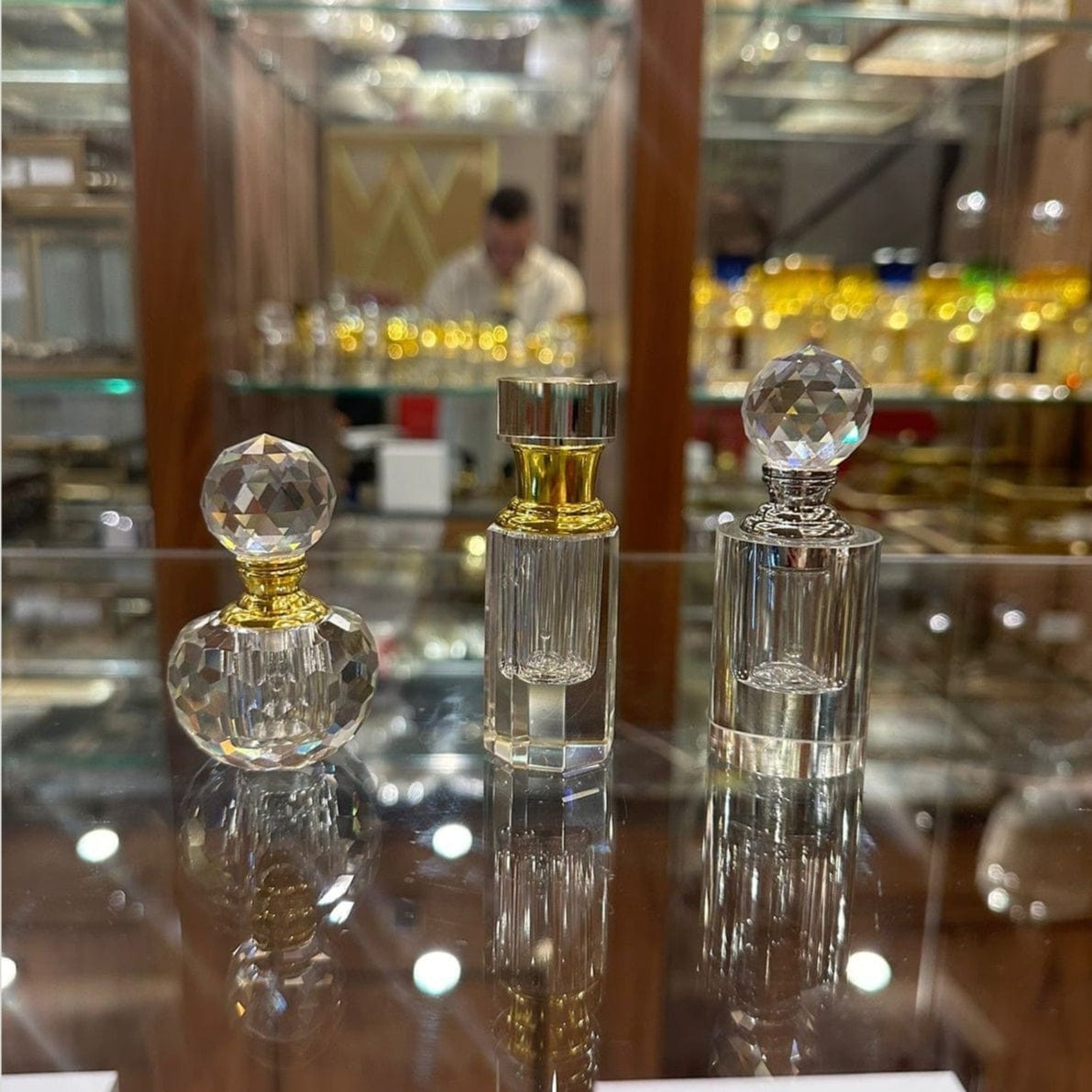 Elixir of Purity – Musk, Oud & Lavender Perfume in Cut Crystal
