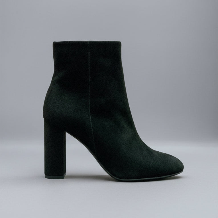 Suede block heel boots — detail