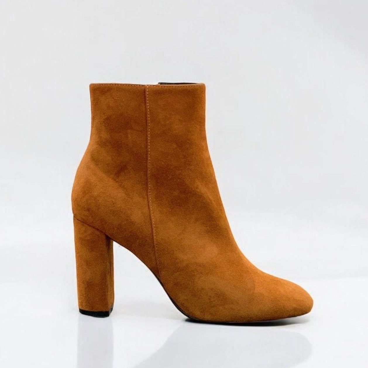 Suede block heel boots — detail