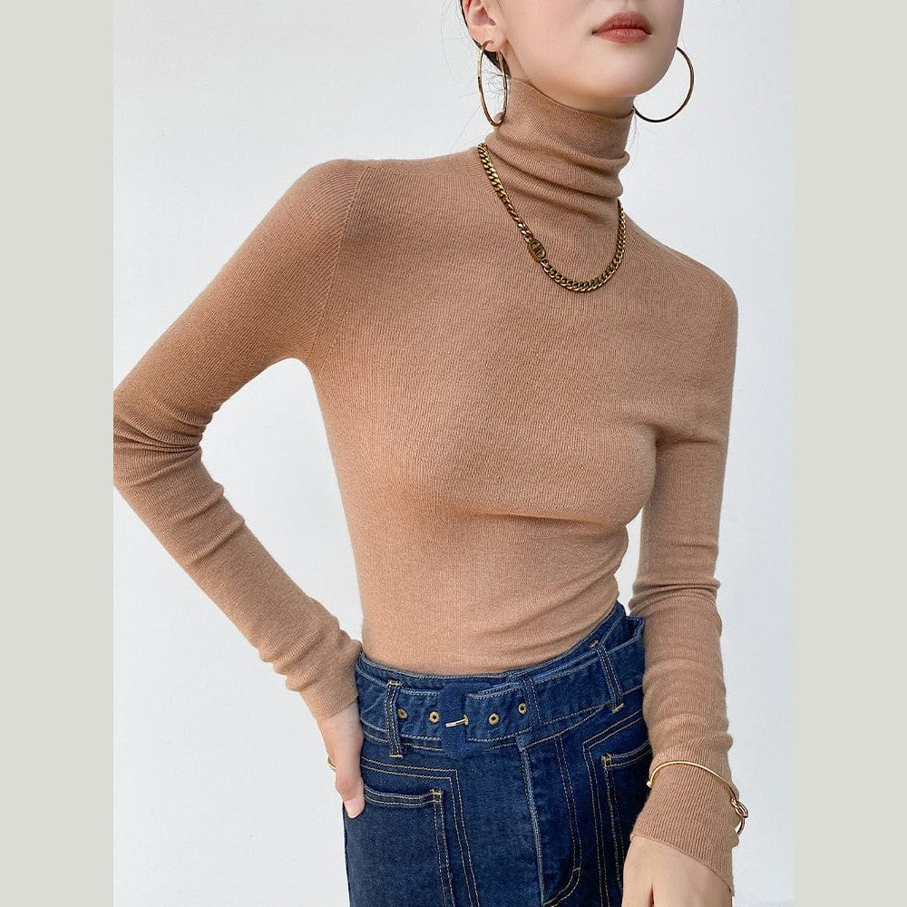 Temperature-regulating, breathable, and whisper-light—a base layer you’ll live in.