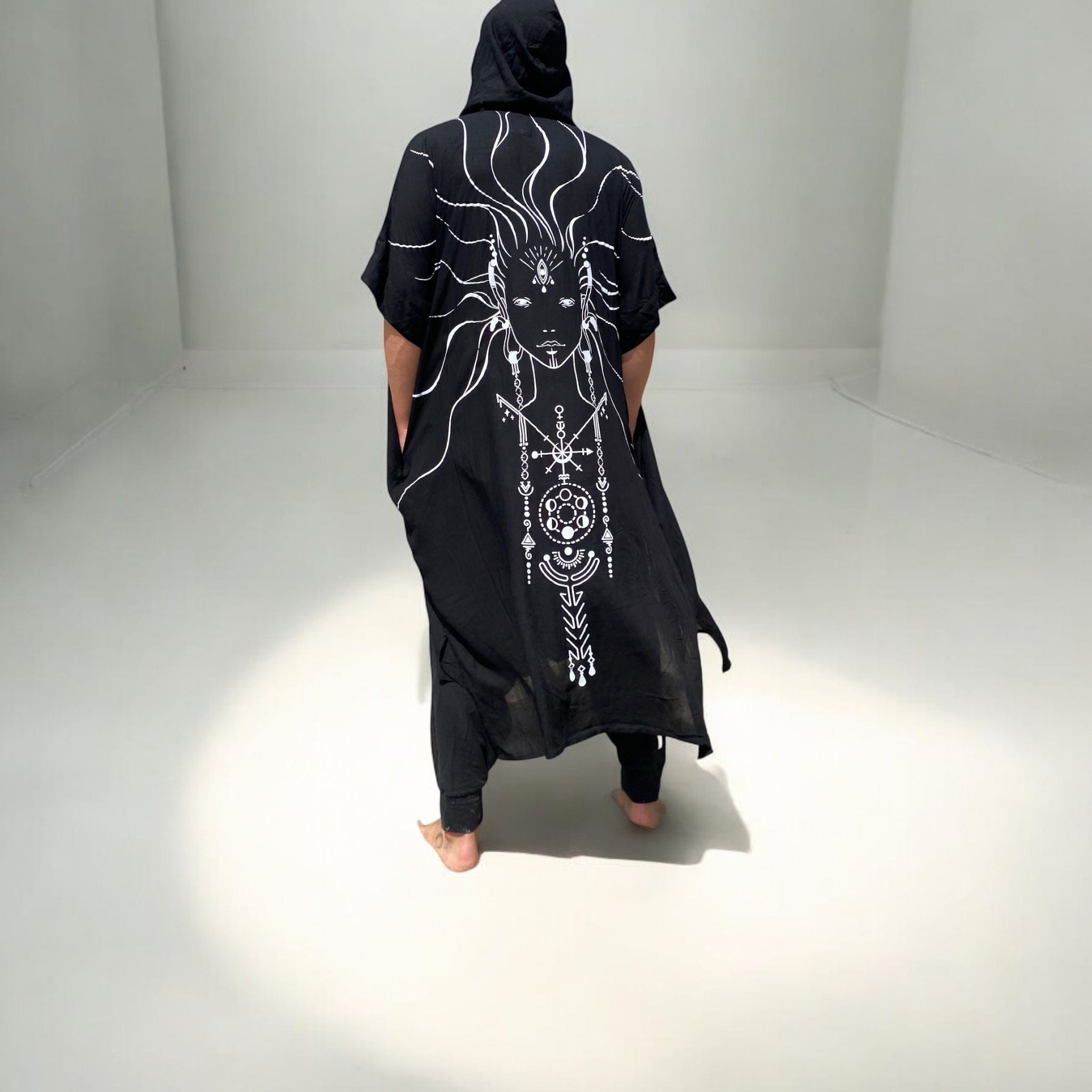 Wandering Monk Kimono – Ethical Artwear in Motion