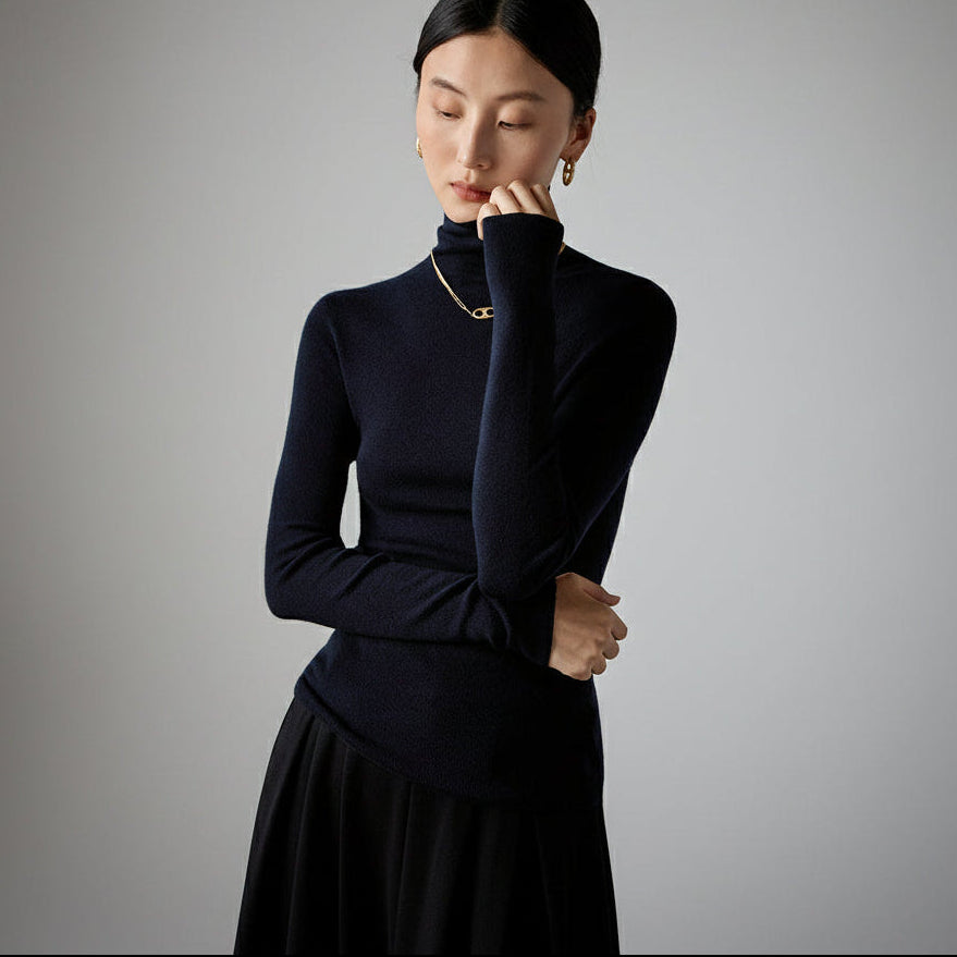 Elevated simplicity—refined enough for the city, soft enough for home.