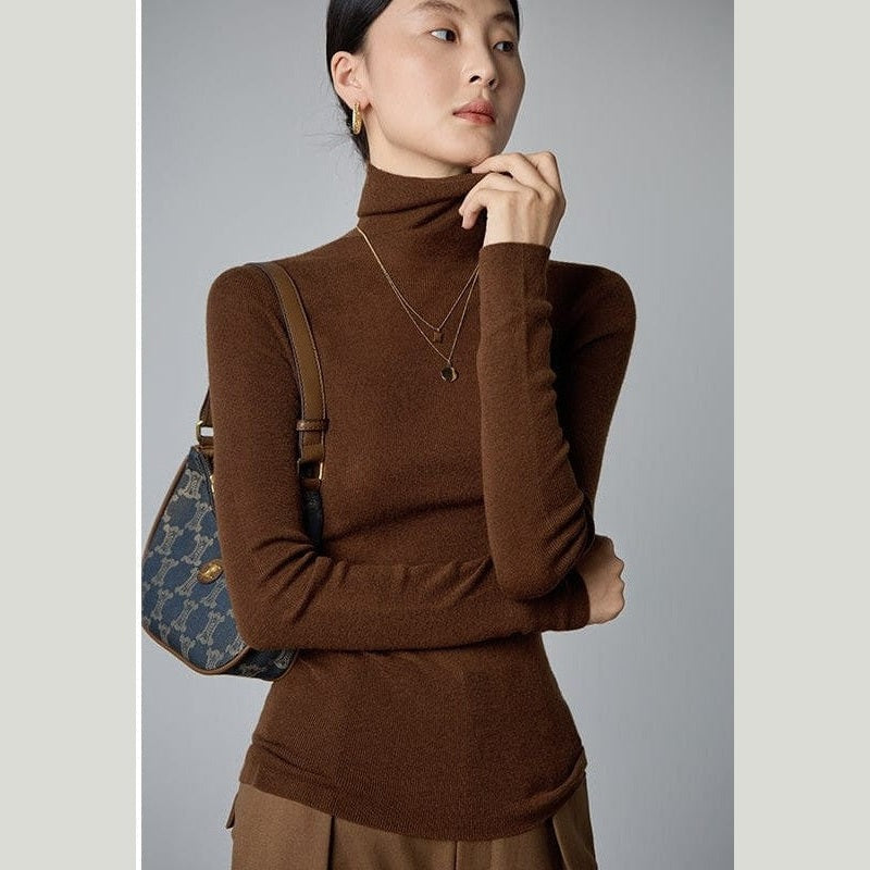 Seamless Cashmere-Silk Turtleneck - Second-Skin Softness, Elevated for Motion