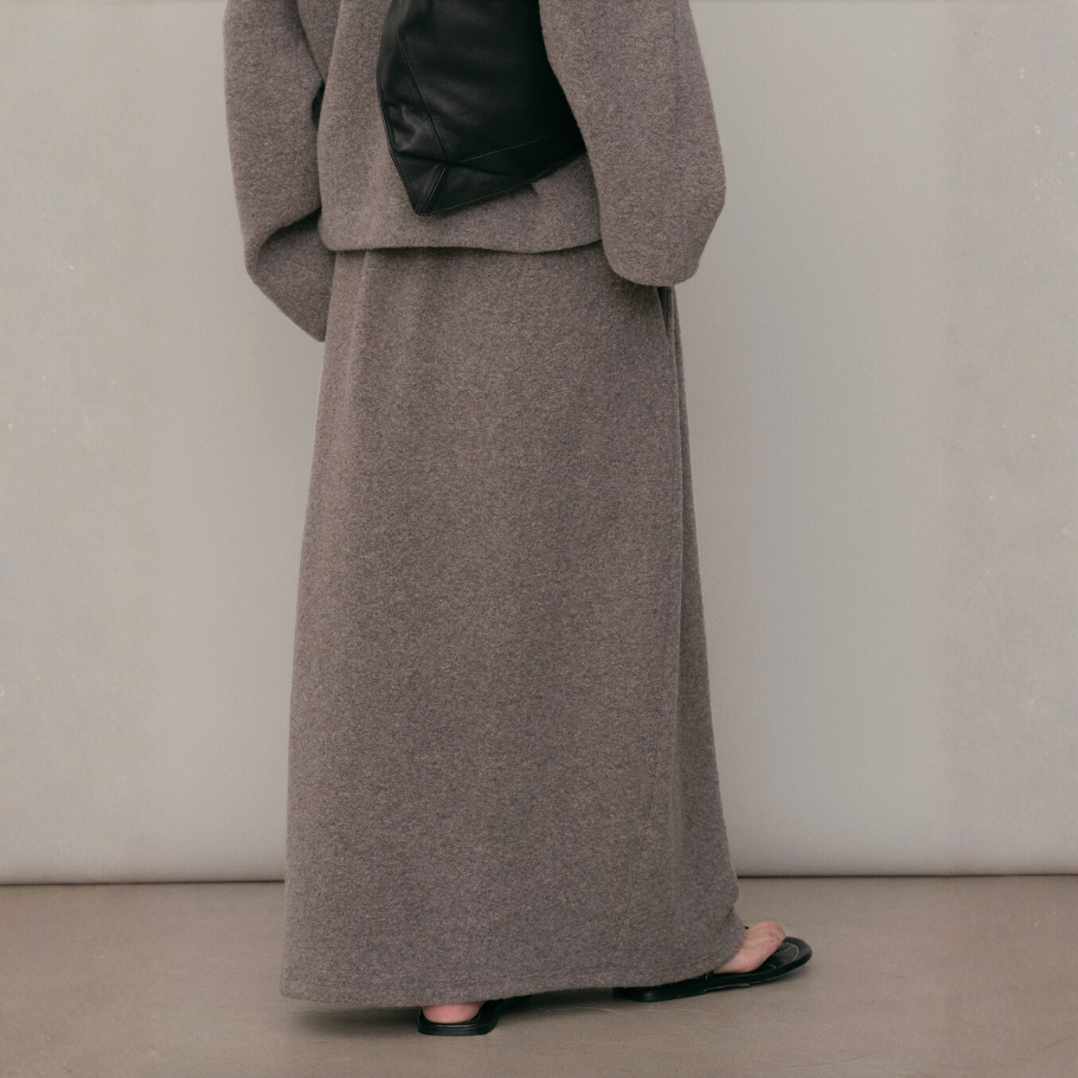 modest clothes sweats