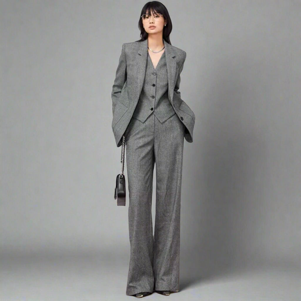 women's grey suit set​